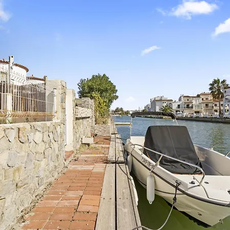 Holiday home Welcs Casa 050 Emp Con Piscina Y Vistas Al Canal *